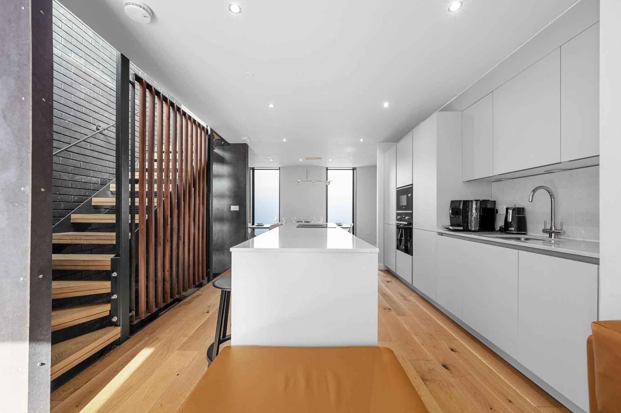 Free Parking - Roof Terrace - Luxury Townhouse Hébergement de vacances