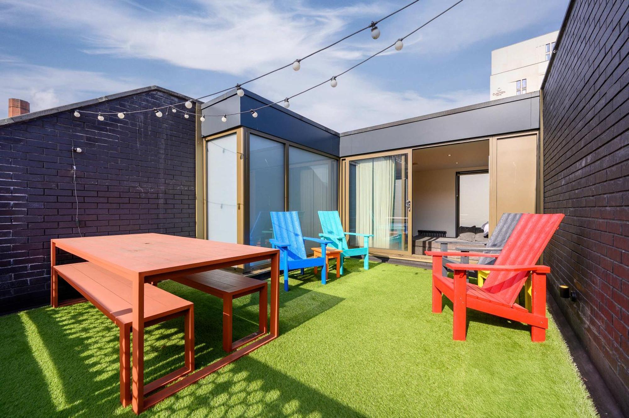 Free Parking - Roof Terrace - Luxury Townhouse Hébergement de vacances