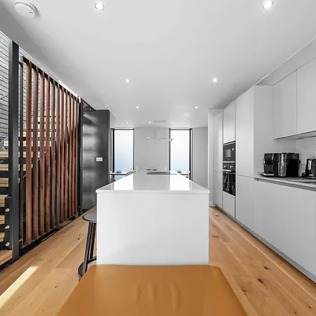 Free Parking - Roof Terrace - Luxury Townhouse Villa Manchester Exterior photo